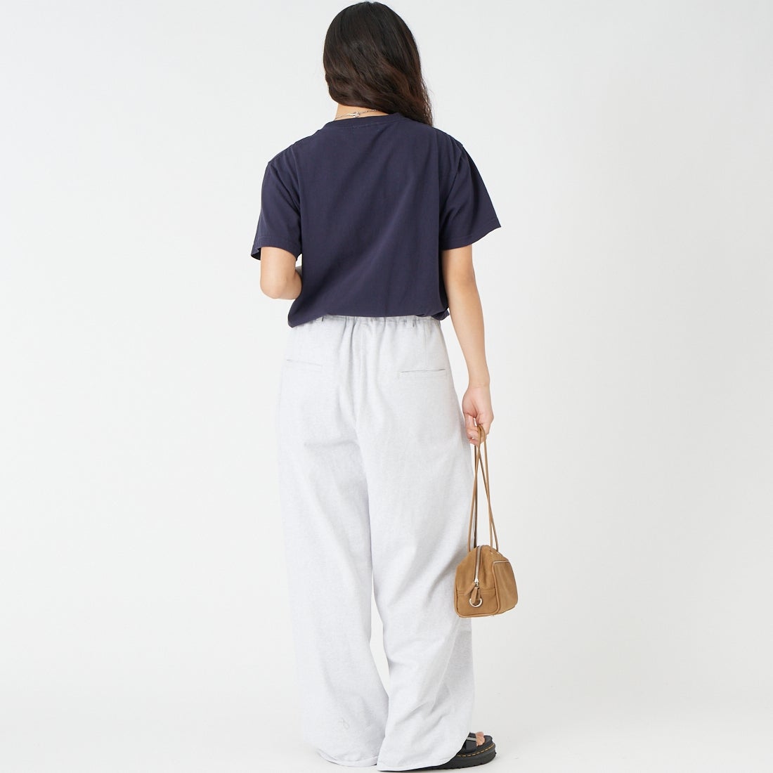 Jeans Factory Clothes [ジーンズファクトリークローズ] 16/2 タックスウェットパンツ [2621-418IN] ASH &&モデル身長：162cm 着用サイズ：S&&