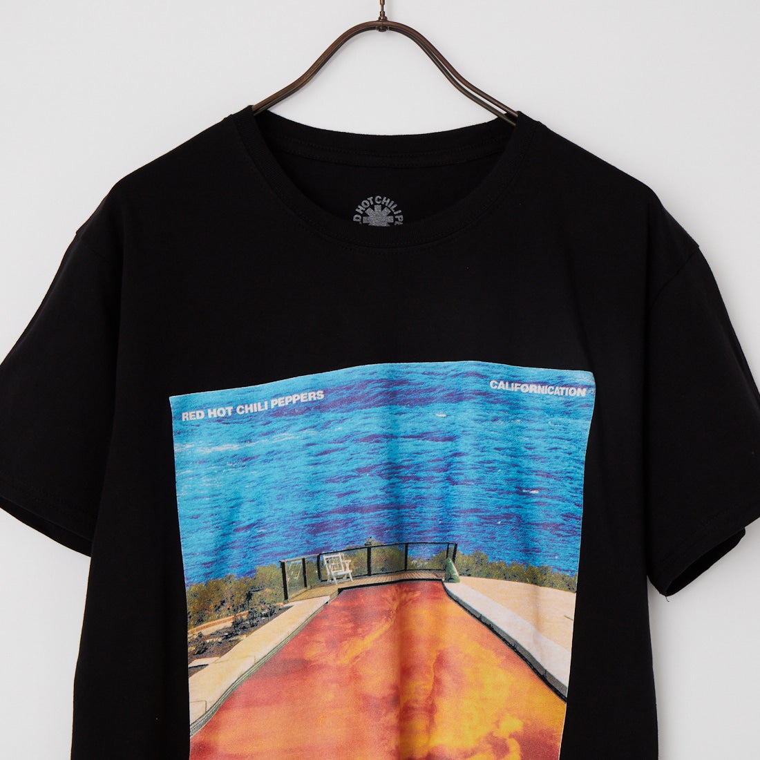 MUSIC TEE [ミュージックティー] ショートスリーブプリントTシャツ [CALIFORNIACATION] BLACK