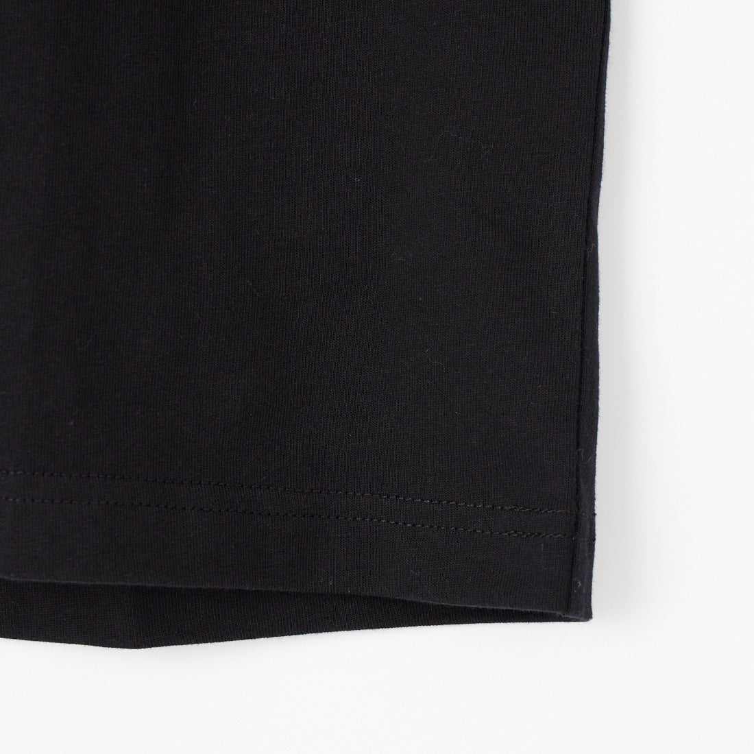 UMBRO [アンブロ] 別注 ワンポイント刺繍ロゴ ショートスリーブTシャツ [UMNK26SS-PO03-JF] BLACK