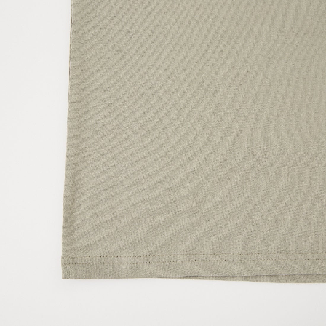 PEANUTS × JEANS FACTORY [ピーナッツ × ジーンズファクトリー] チャーリー・ブラウン / 刺繍プリントTシャツ [JFC-262-048] GRAGE