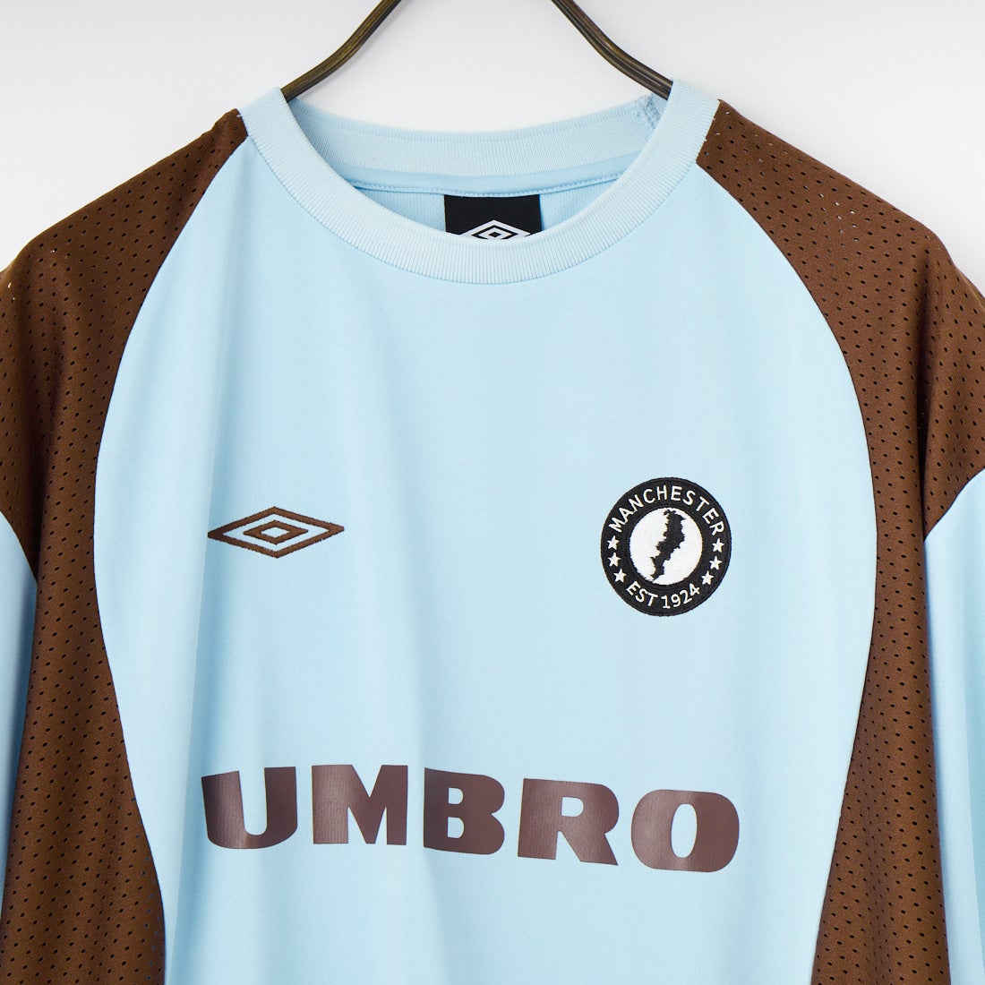 UMBRO [アンブロ] 別注 メッシュ切り替え ゲームシャツ [UMNK26SS-GS01-JF] BLUE