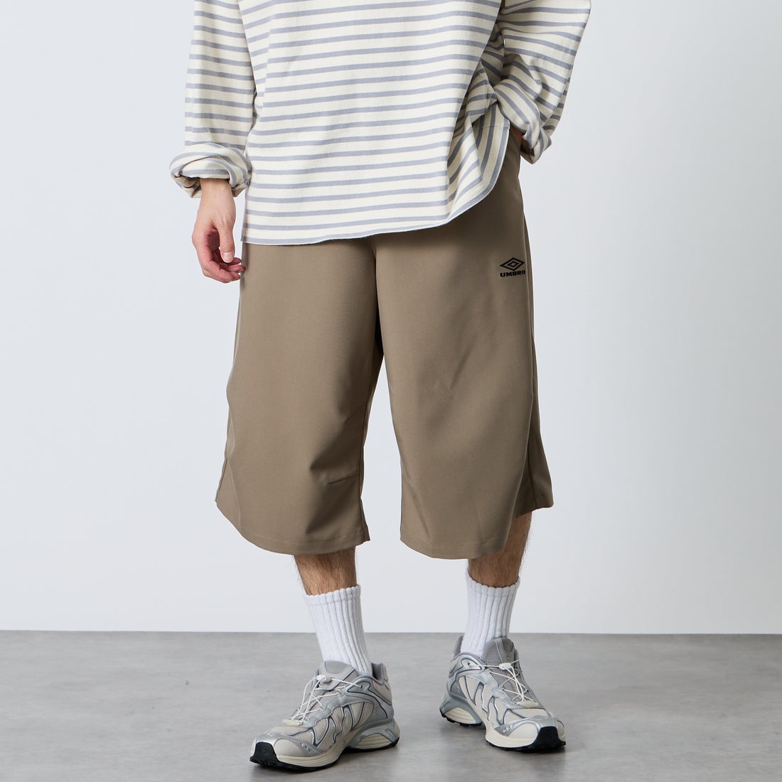 UMBRO [アンブロ] 別注 ワンポイント刺繍ロゴ バギーショートパンツ [17026S-PT01NK-JF] BEIGE