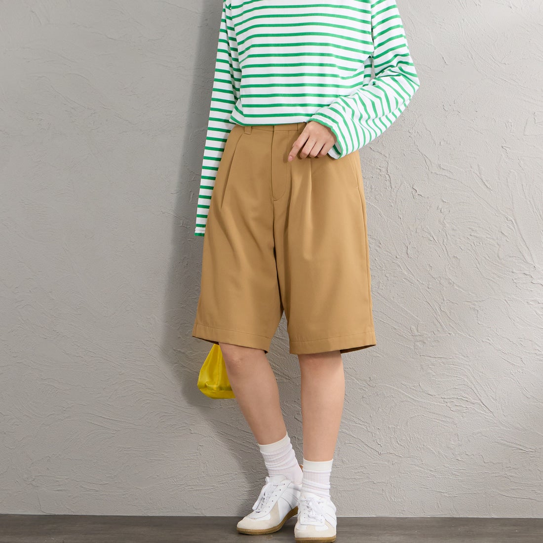 FRED PERRY [フレッドペリー] 別注 ワンポイントロゴ刺繍 テニストラウザーバミューダショーツ [FPM-26S-048JF]  SHADED STO &&モデル身長：162cm 着用サイズ：XS&&