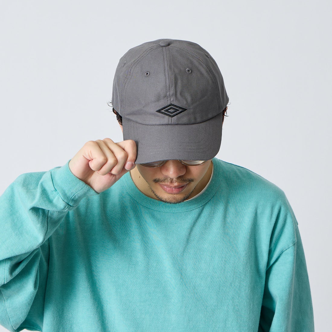 UMBRO [アンブロ] 別注 ワンポイント刺繍ロゴキャップ [SLG-05164-JF] 34 CHARCOA