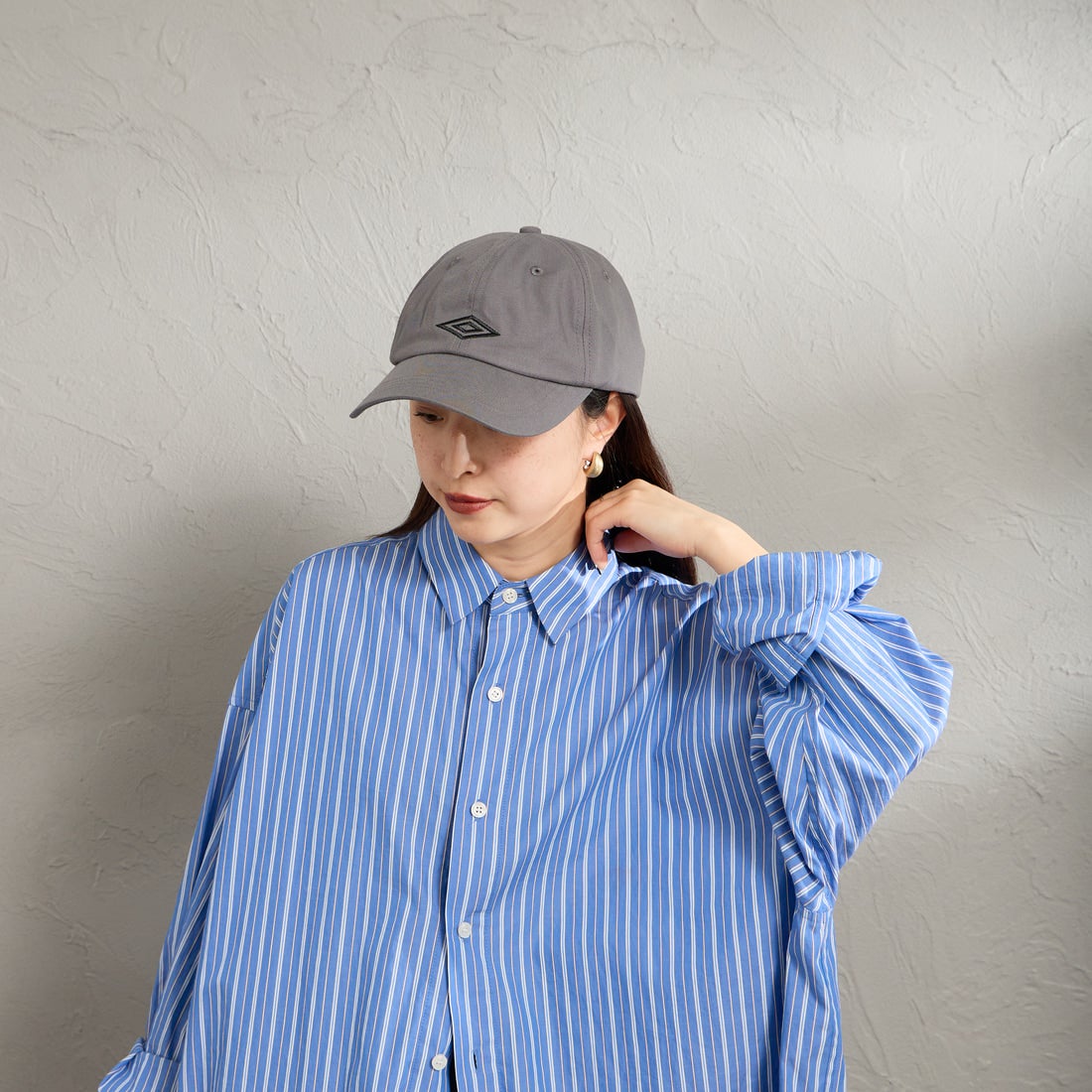 UMBRO [アンブロ] 別注 ワンポイント刺繍ロゴキャップ [SLG-05164-JF] 34 CHARCOA