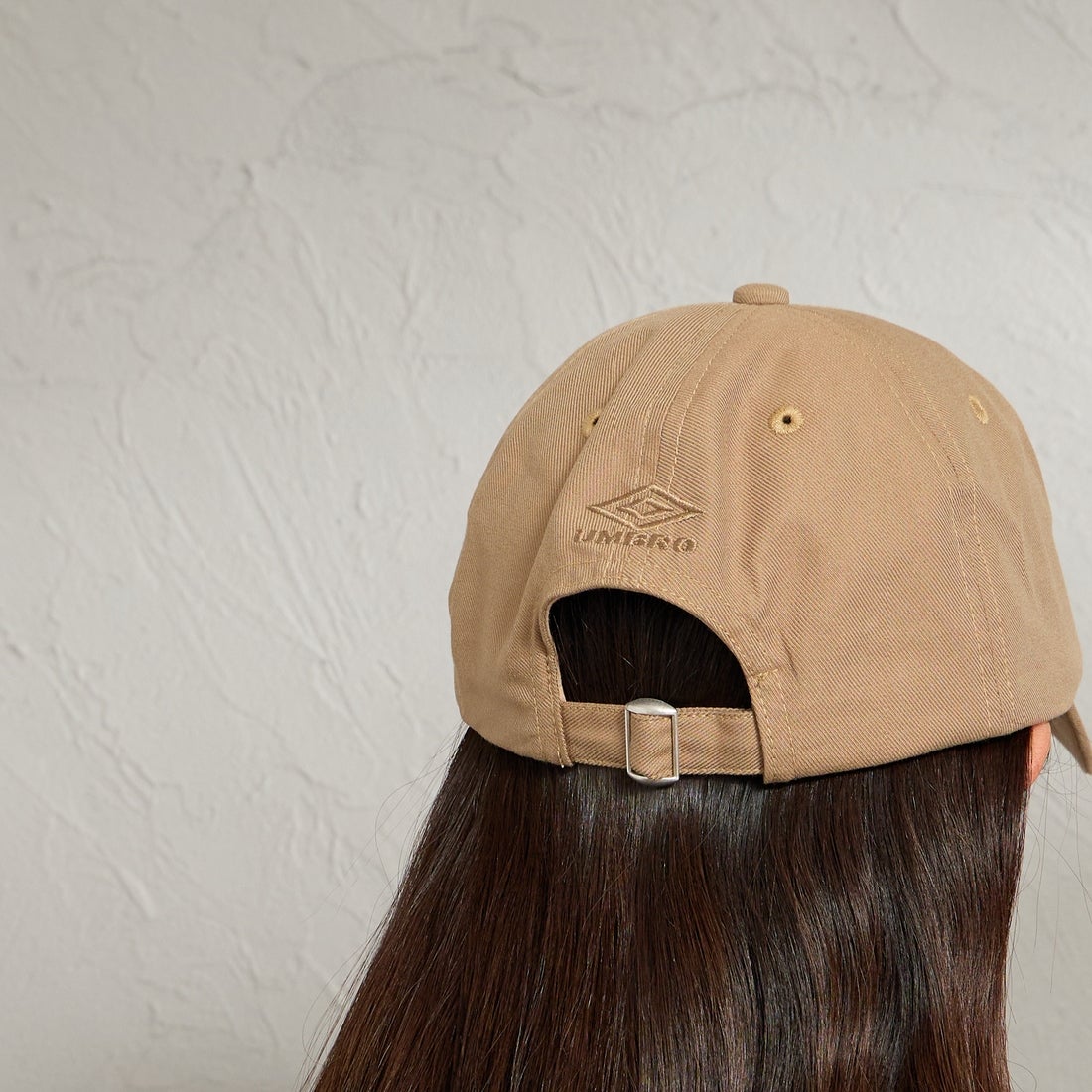 UMBRO [アンブロ] 別注 ワンポイント刺繍ロゴキャップ [SLG-05164-JF] 57 BEIGE