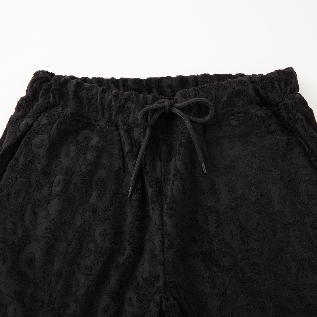 33Degrees [サーティスリーディグリーズ] レオパード柄パイルショートパンツ [726405] BLACK
