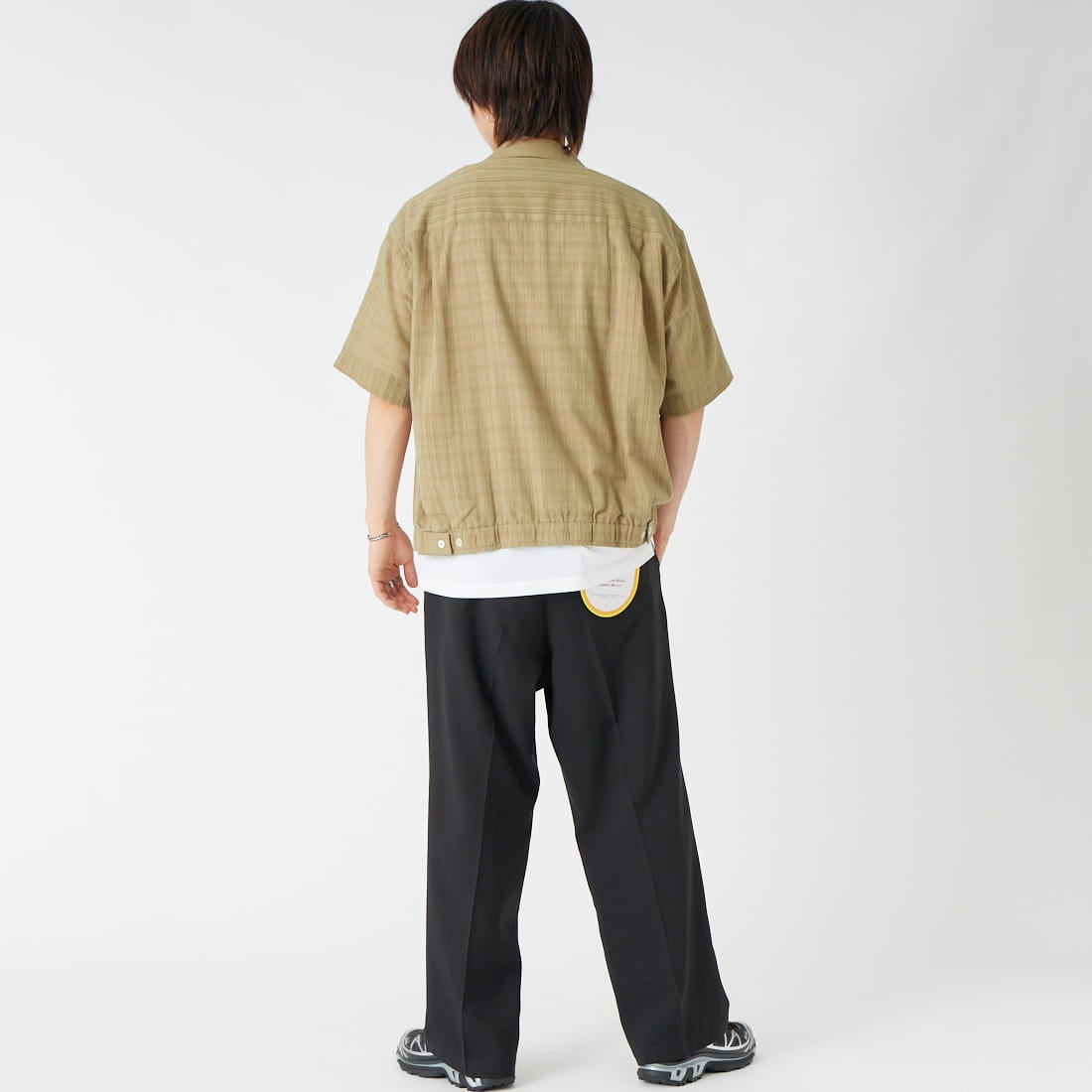 Jeans Factory Clothes [ジーンズファクトリークローズ] シアーエラスティックヘムオープンカラーシャツ [JFC-262-044] BEIGE &&モデル身長：177cm 着用サイズ：L&&