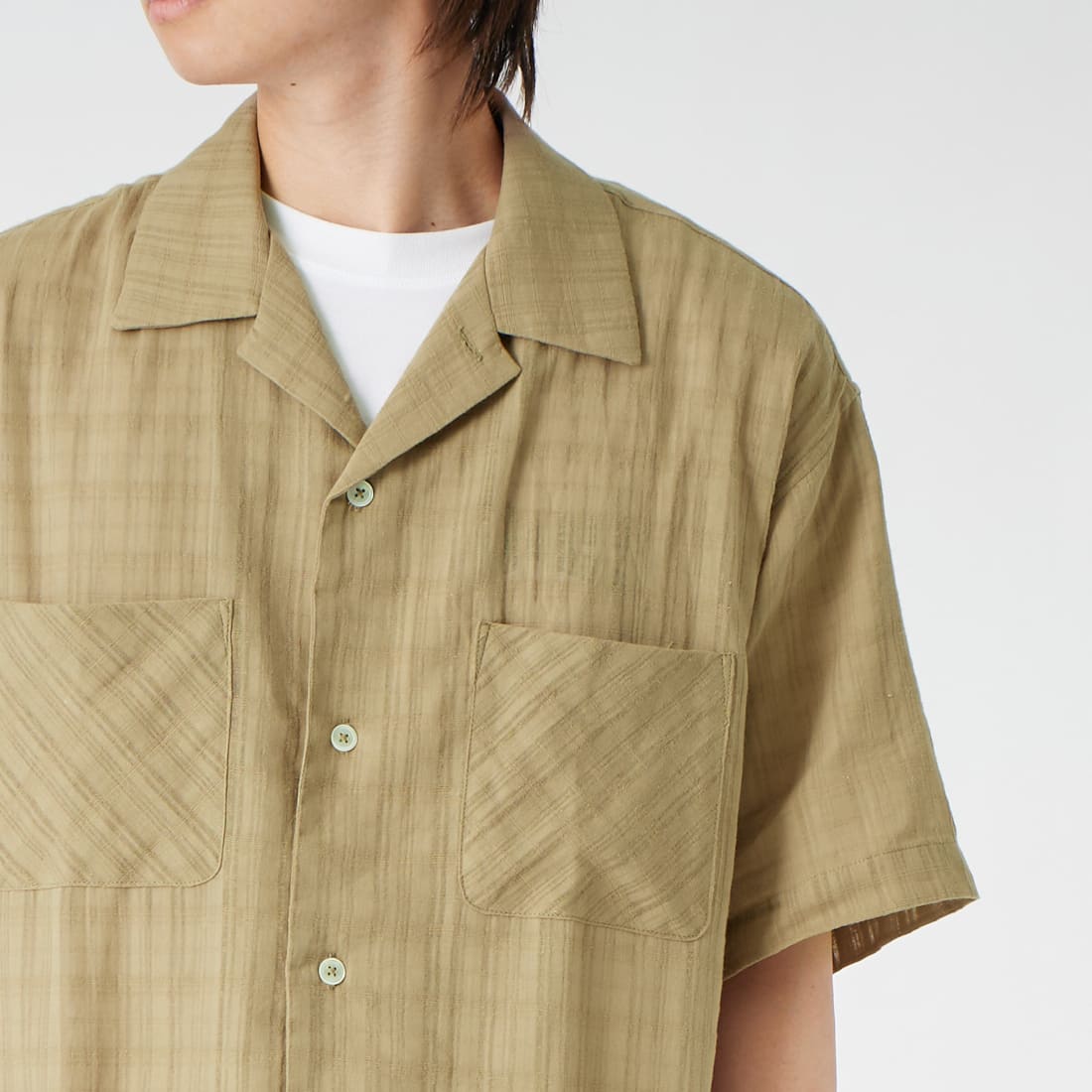 Jeans Factory Clothes [ジーンズファクトリークローズ] シアーエラスティックヘムオープンカラーシャツ [JFC-262-044] BEIGE &&モデル身長：177cm 着用サイズ：L&&
