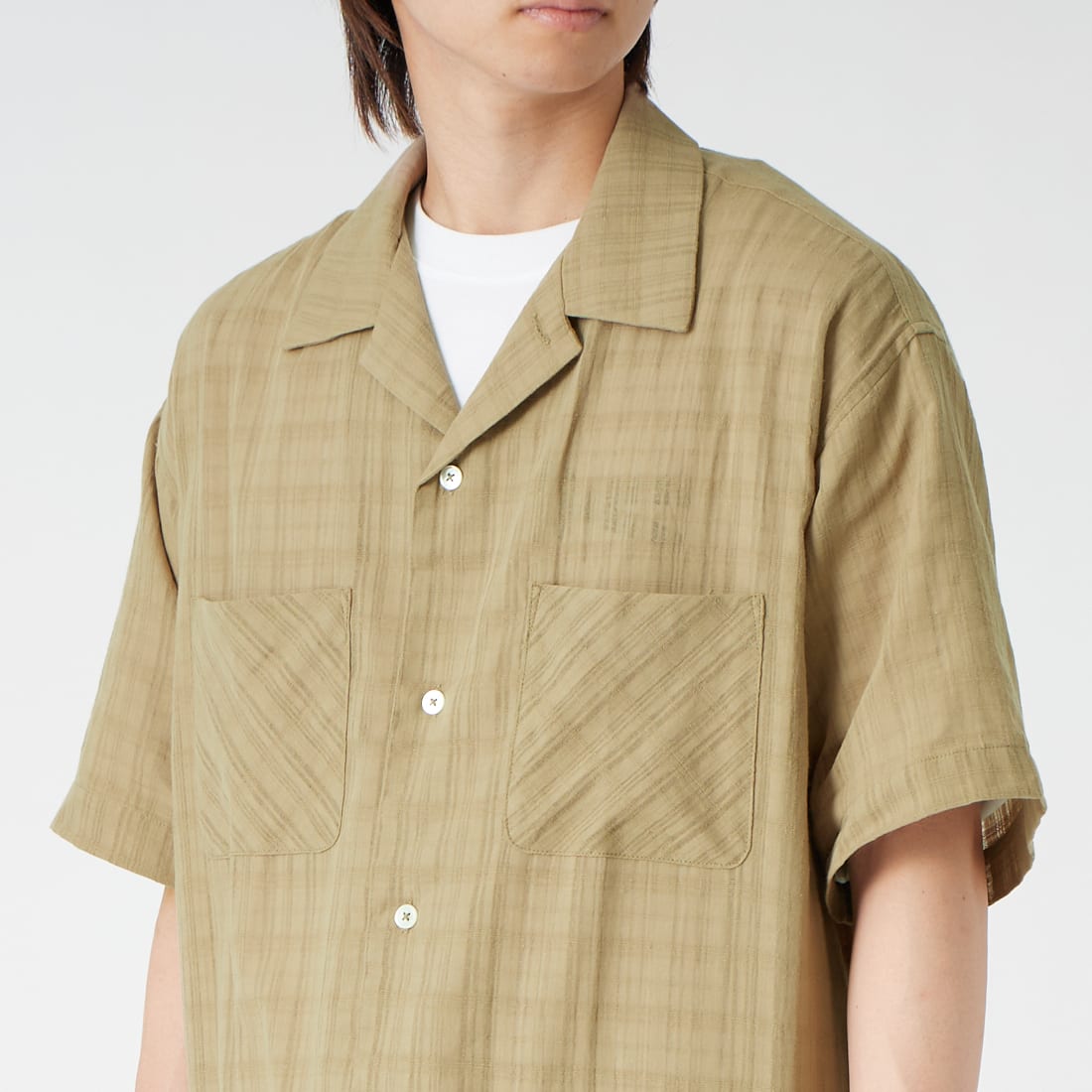 Jeans Factory Clothes [ジーンズファクトリークローズ] シアーエラスティックヘムオープンカラーシャツ [JFC-262-044] BEIGE &&モデル身長：177cm 着用サイズ：L&&