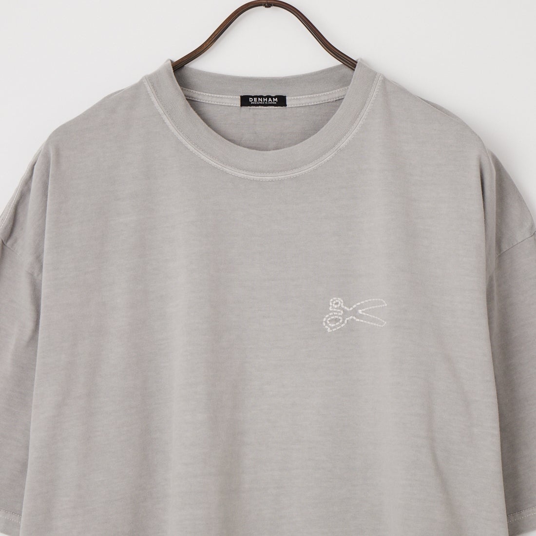 DENHAM [デンハム] チェーンステッチ ショートスリーブTシャツ [CHAIN-BULLITT-TEE] LT.GRAY