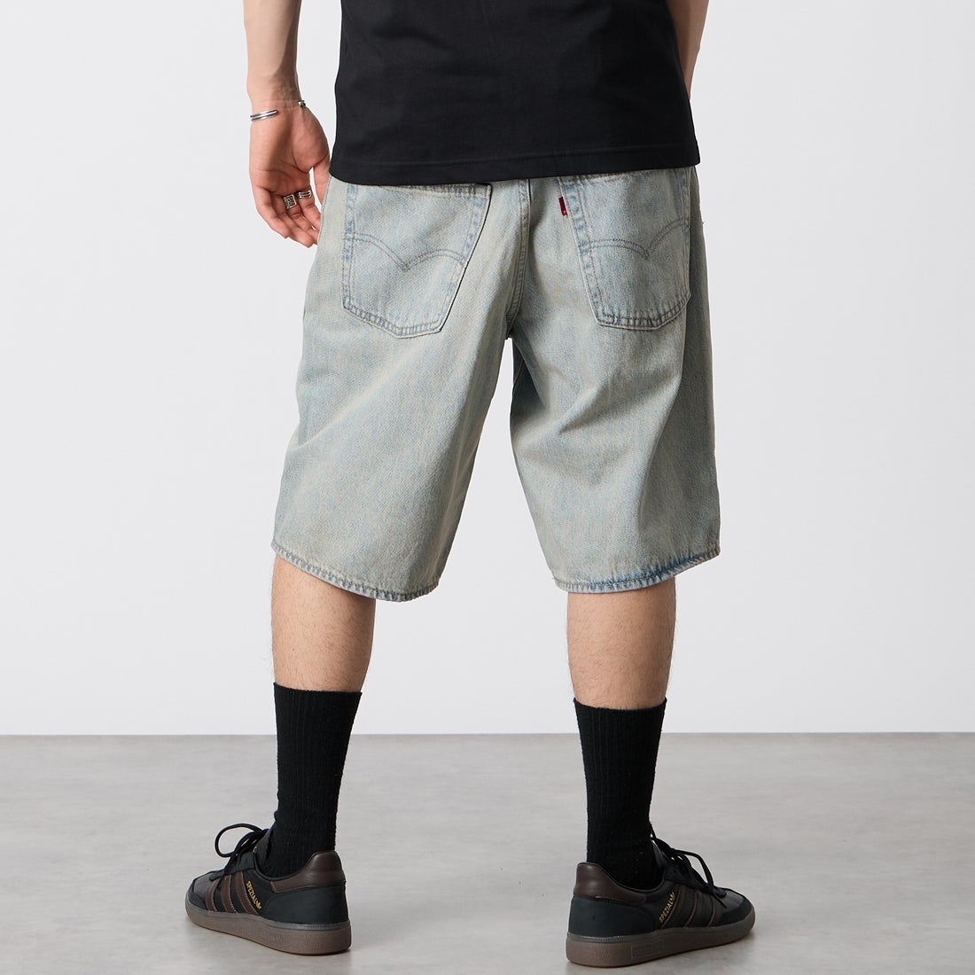 LEVI'S [リーバイス] 478 バギーショートパンツ [001JM-00] 13 ALTERNA &&モデル身長：177cm 着用サイズ：30&&