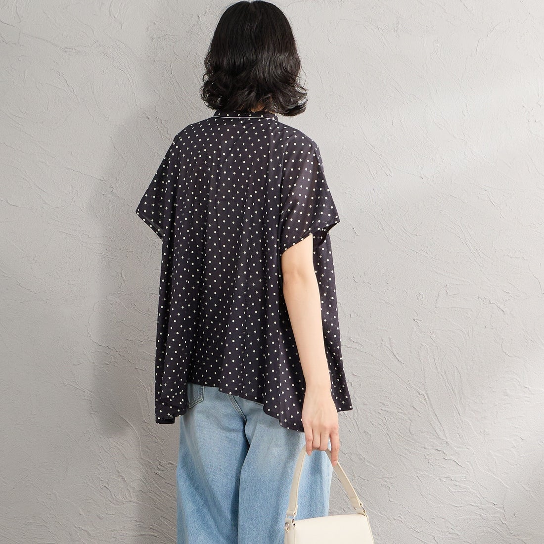 soil [ソイル] 80sコットンボイルドットプリント フレンチスリーブシャツ [NSL26051] 990M BLK &&モデル身長：162cm 着用サイズ：1&&