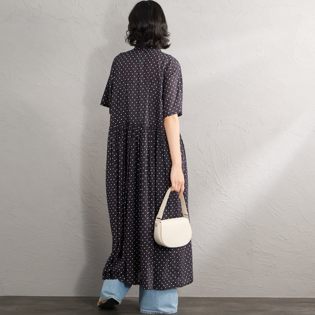 soil [ソイル] 80sコットンボイルドットプリント バンドカラーシャツドレス [NSL26054] 990M BLK &&モデル身長：162cm 着用サイズ：2&&