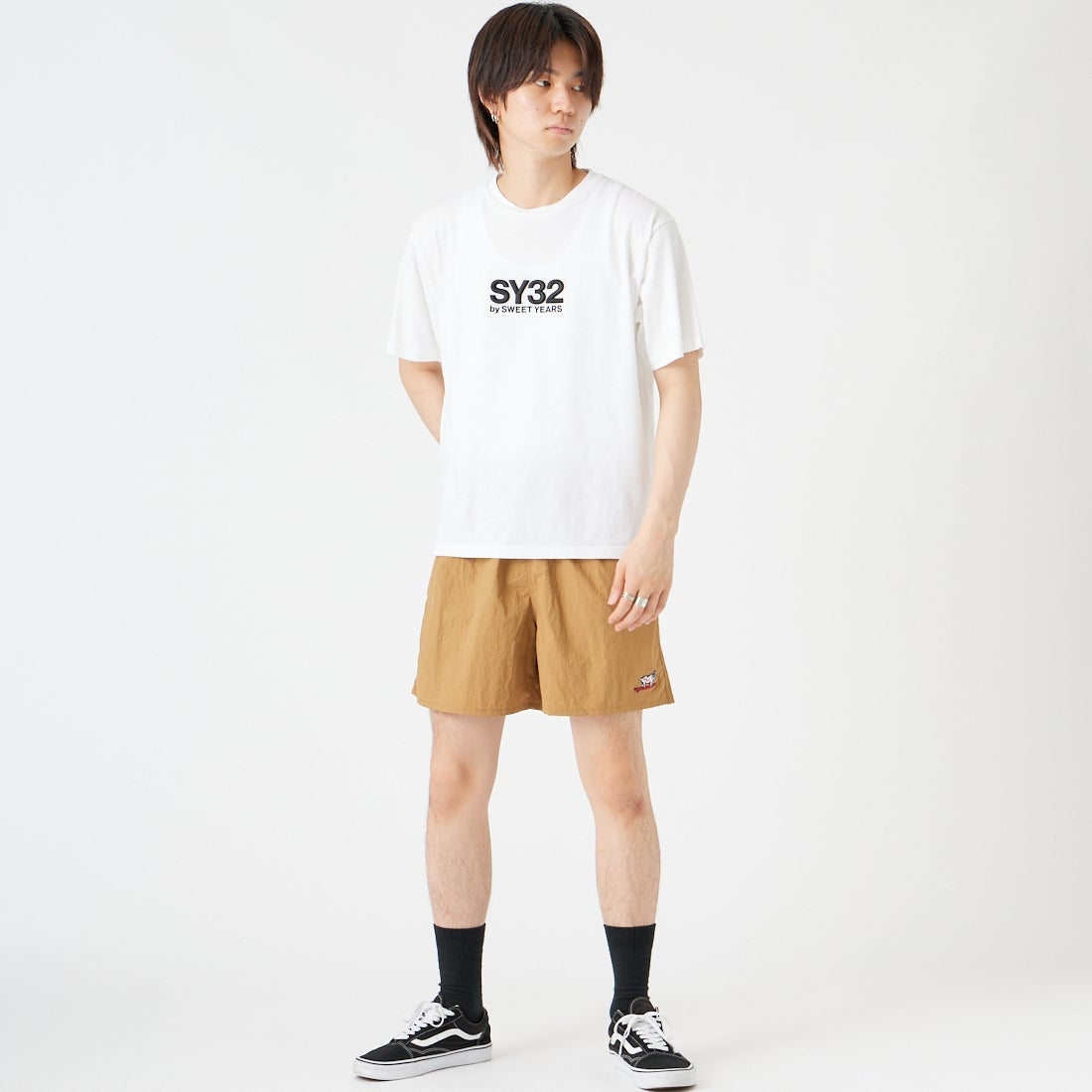 SY32 [エスワイサーティトゥ] 3D刺繍ショートスリーブTシャツ [32-26SN1-49] WHITE &&モデル身長：177cm 着用サイズ：M&&