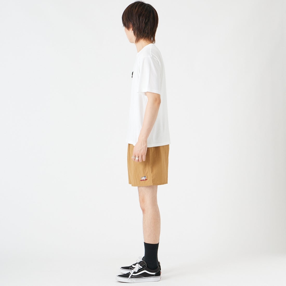SY32 [エスワイサーティトゥ] 3D刺繍ショートスリーブTシャツ [32-26SN1-49] WHITE &&モデル身長：177cm 着用サイズ：M&&
