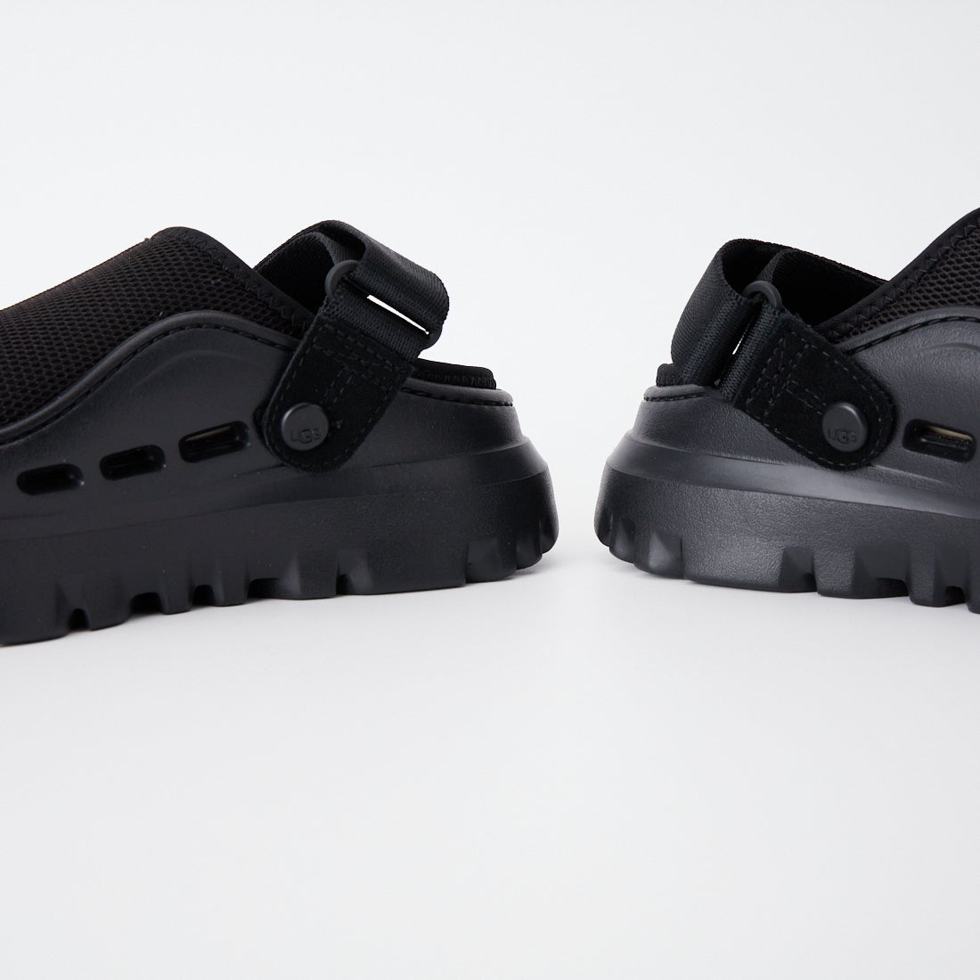 UGG [アグ] ピークモッド [1166912] BLACK
