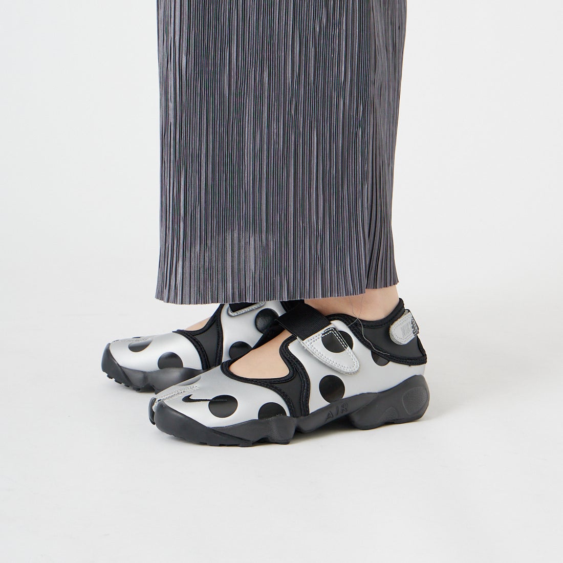 NIKE [ナイキ] エアリフト ドット [IR1226] 001 BLK/ME