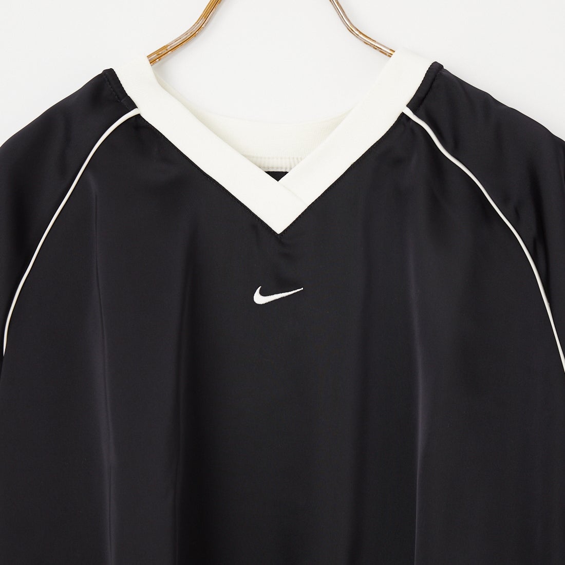 NIKE [ナイキ] NSW オーバーサイズドサテントップス [IH1331] 010 BLACK