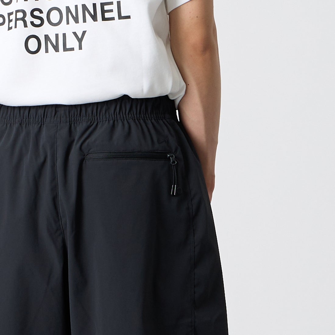 NIKE [ナイキ] テック ヘリオス Dri-FIT ショートパンツ [IF1305] 010 BLACK &&モデル身長：177cm 着用サイズ：M&&