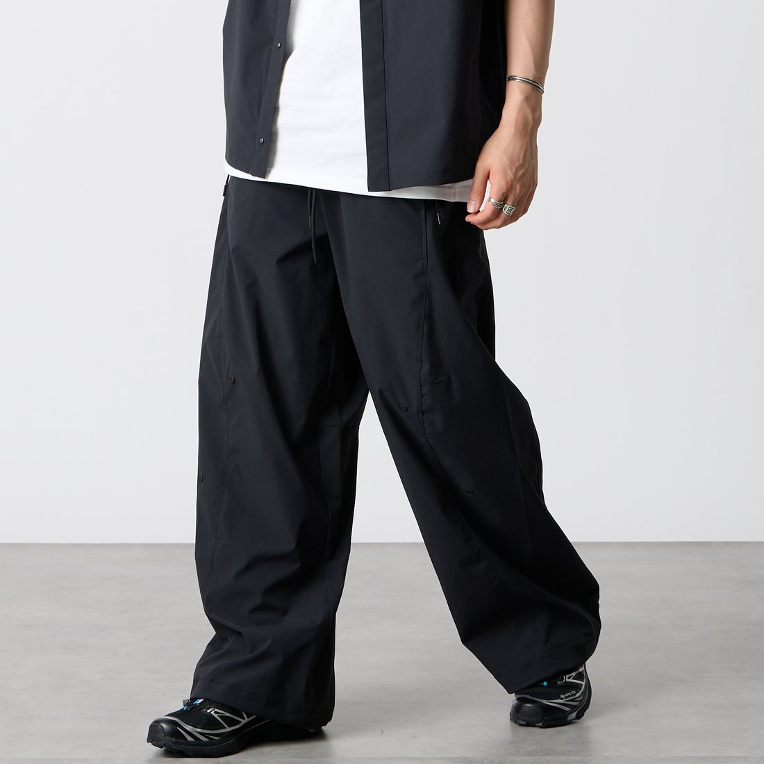 NIKE [ナイキ] テック ヘリオス Dri-FIT ロングパンツ [IF1283] 010 BLACK &&モデル身長：177cm 着用サイズ：M&&