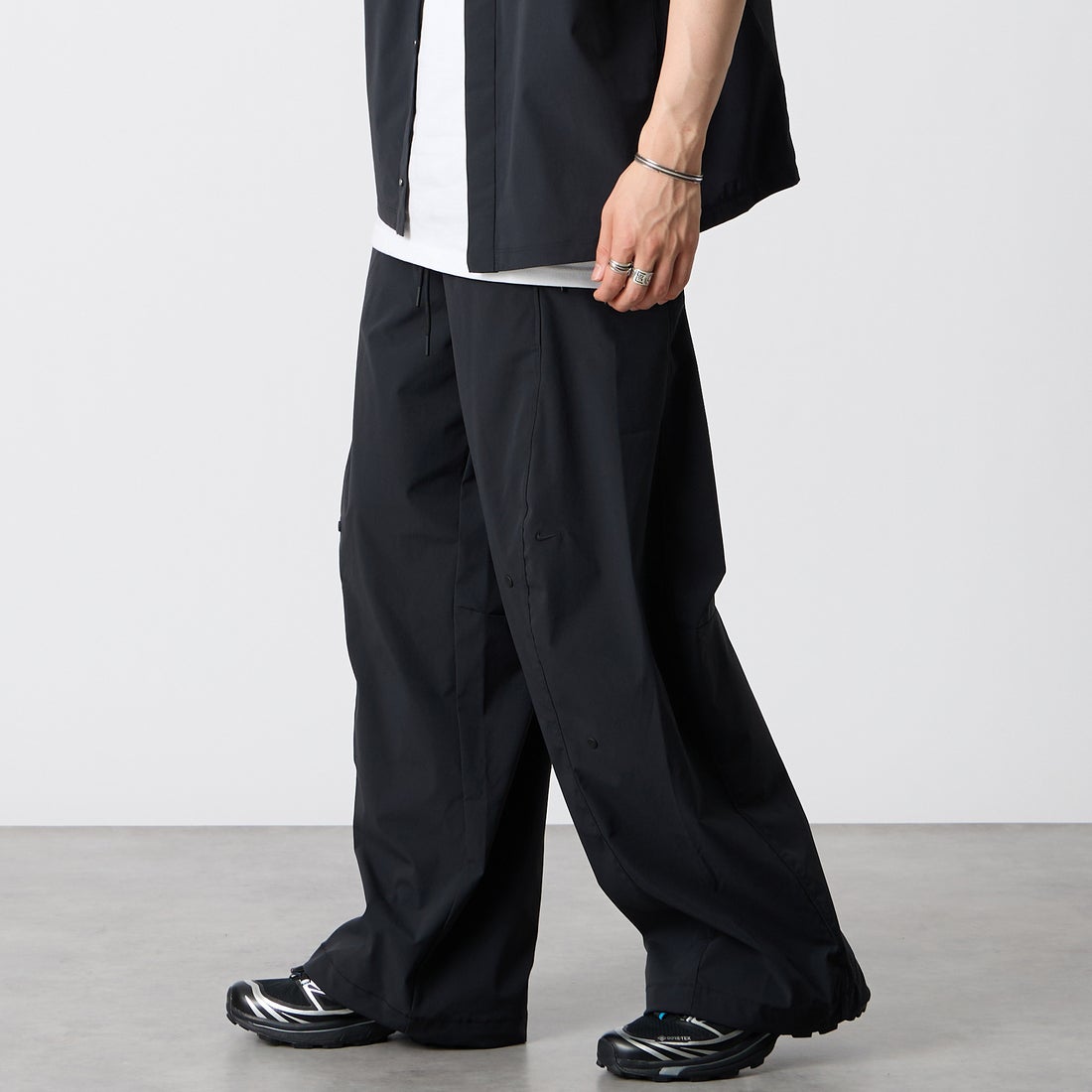 NIKE [ナイキ] テック ヘリオス Dri-FIT ロングパンツ [IF1283] 010 BLACK &&モデル身長：177cm 着用サイズ：M&&