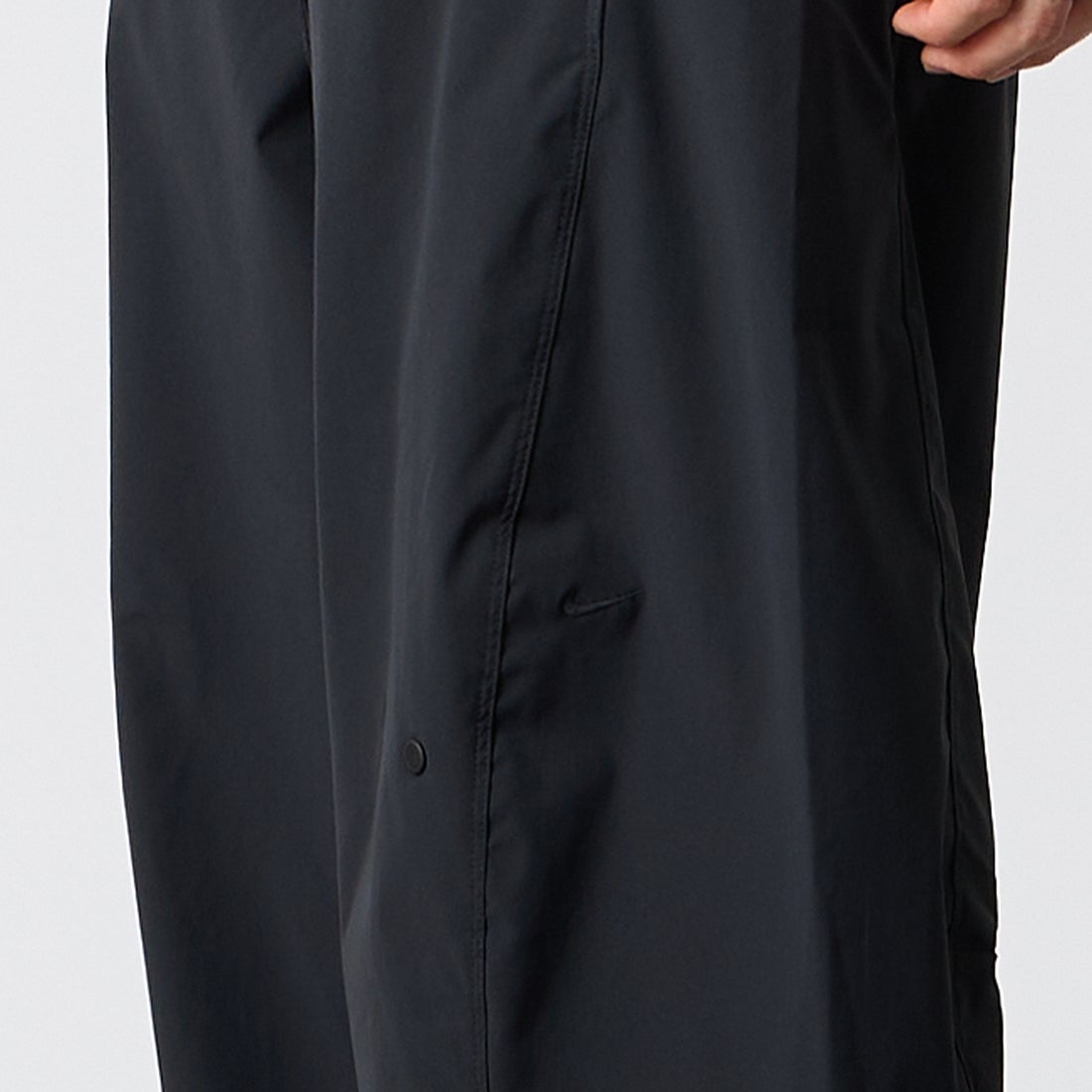 NIKE [ナイキ] テック ヘリオス Dri-FIT ロングパンツ [IF1283] 010 BLACK &&モデル身長：177cm 着用サイズ：M&&