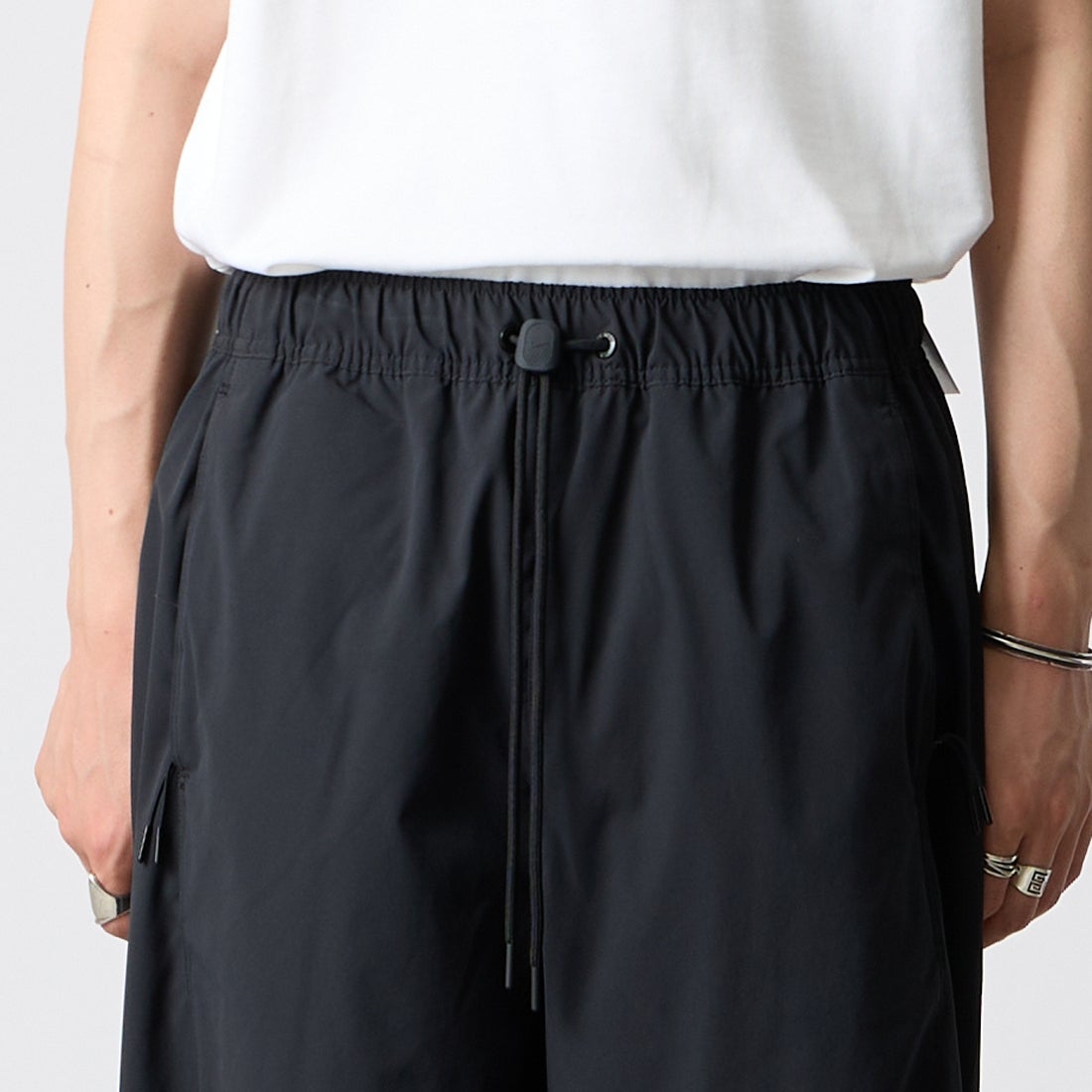 NIKE [ナイキ] テック ヘリオス Dri-FIT ロングパンツ [IF1283] 010 BLACK &&モデル身長：177cm 着用サイズ：M&&