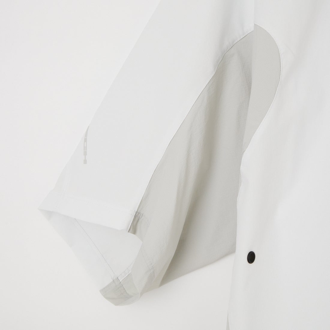 NIKE [ナイキ] テック ヘリオス Dri-FIT ショートスリーブトップ [II2351] 101 OFF/GR
