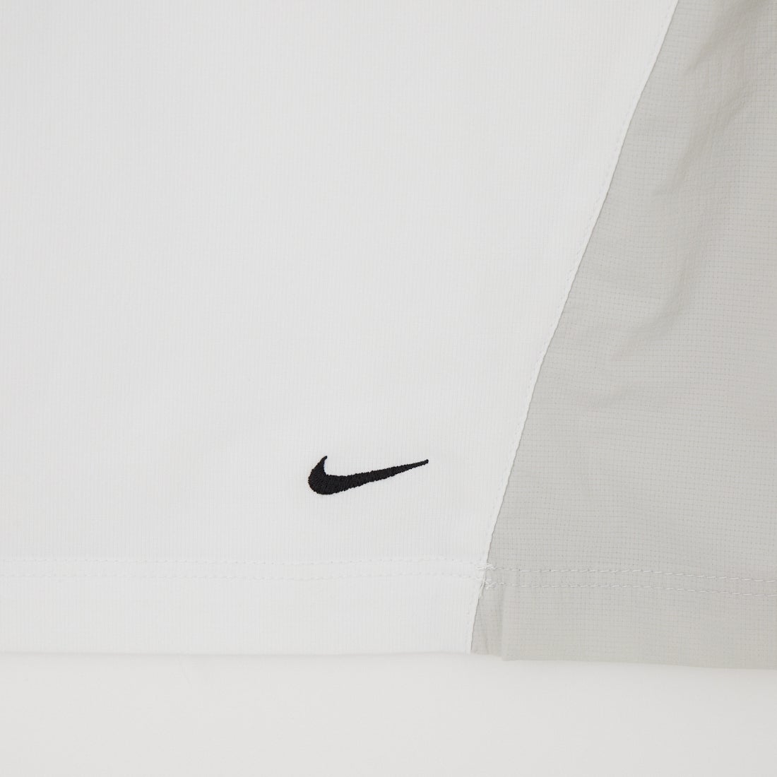 NIKE [ナイキ] テック ヘリオス Dri-FIT ショートスリーブトップ [II2351] 101 OFF/GR