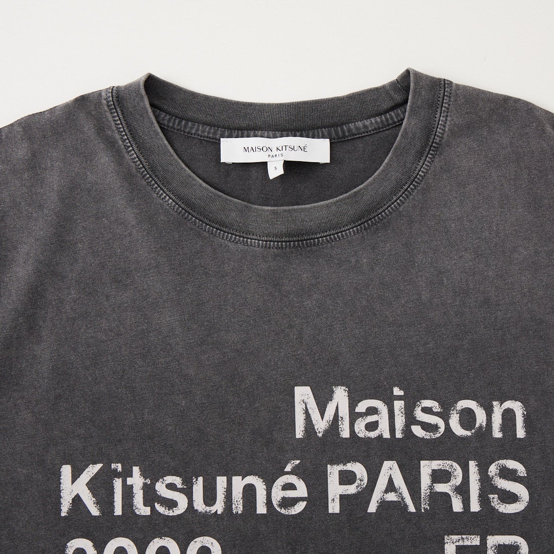 MAISON KITSUNE [メゾン キツネ] MAISON KITSUNE 2002 フェードコンフォートTシャツ [PM00124KJ7036] 0519 BLACK