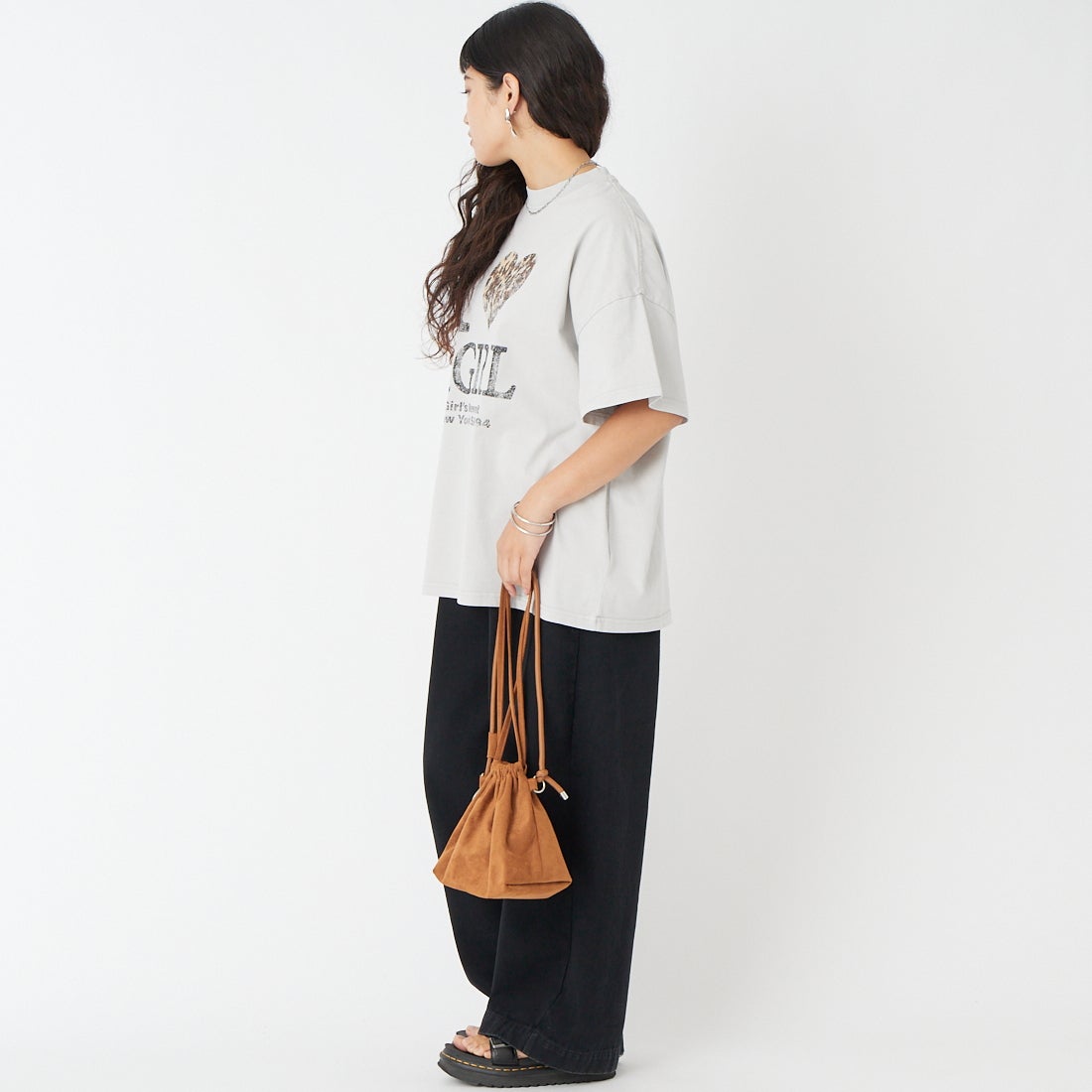 X-girl [エックスガール] I LOVE X-GIRL ビッグTシャツドレス [105262041009] LT GREY &&モデル身長：162cm 着用サイズ：S&&