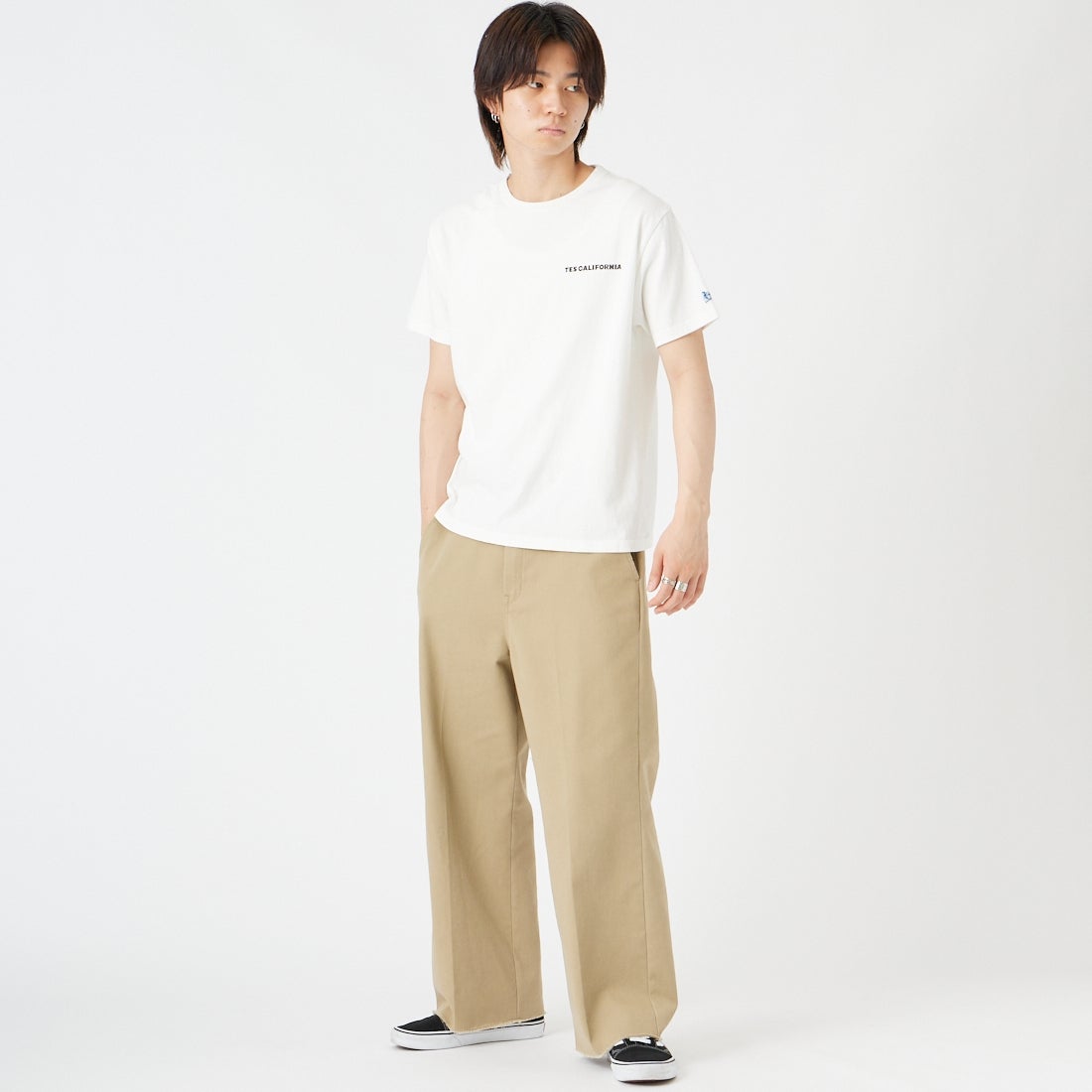 The Endless Summer [エンドレスサマー] BUHI チェアショートスリーブTシャツ [FH-26574355] 60 PIED &&モデル身長：177cm 着用サイズ：M&&