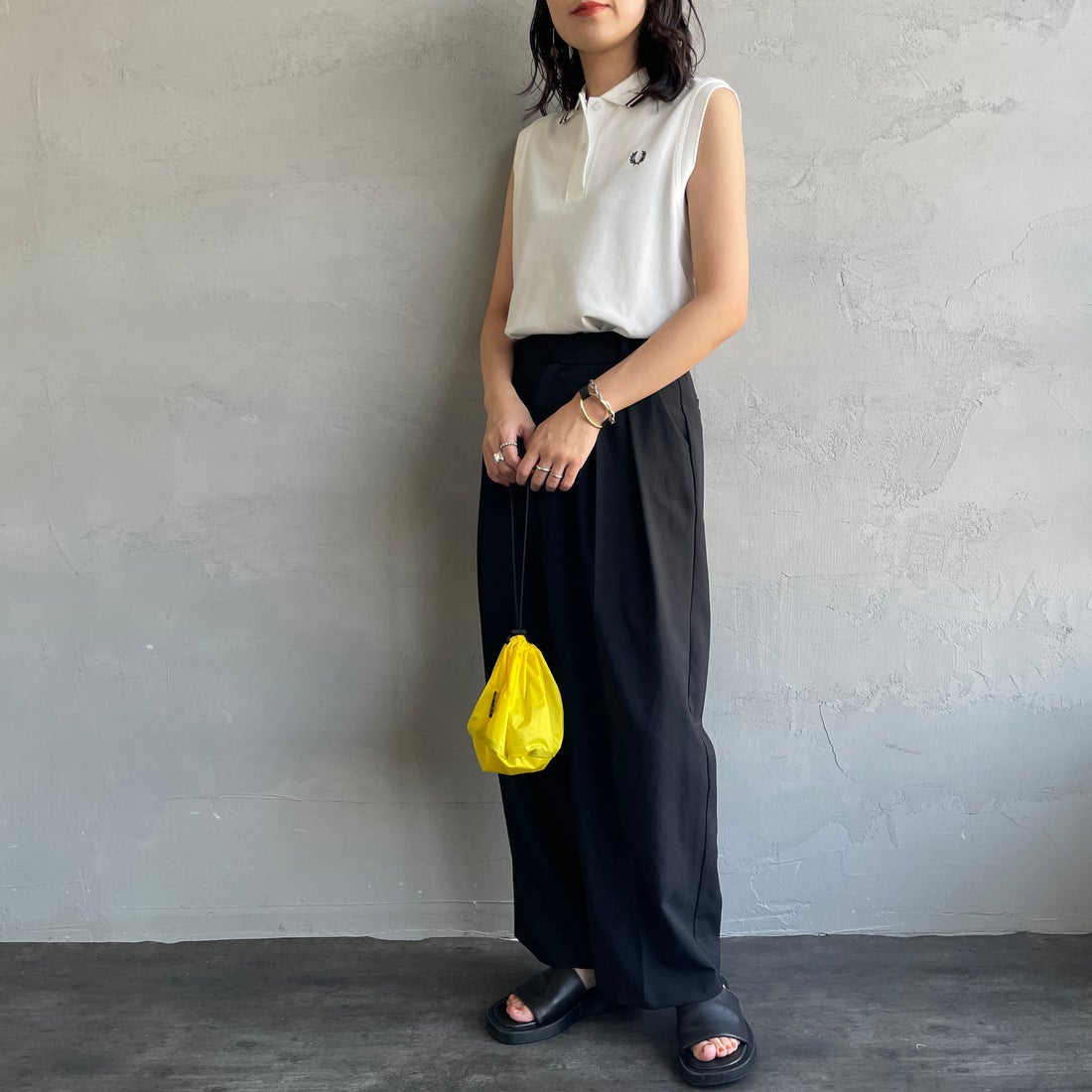 FRED PERRY [フレッドペリー] スリーブレスポロシャツ [G7200] 19C SNOW W &&モデル身長：160cm 着用サイズ：10&&
