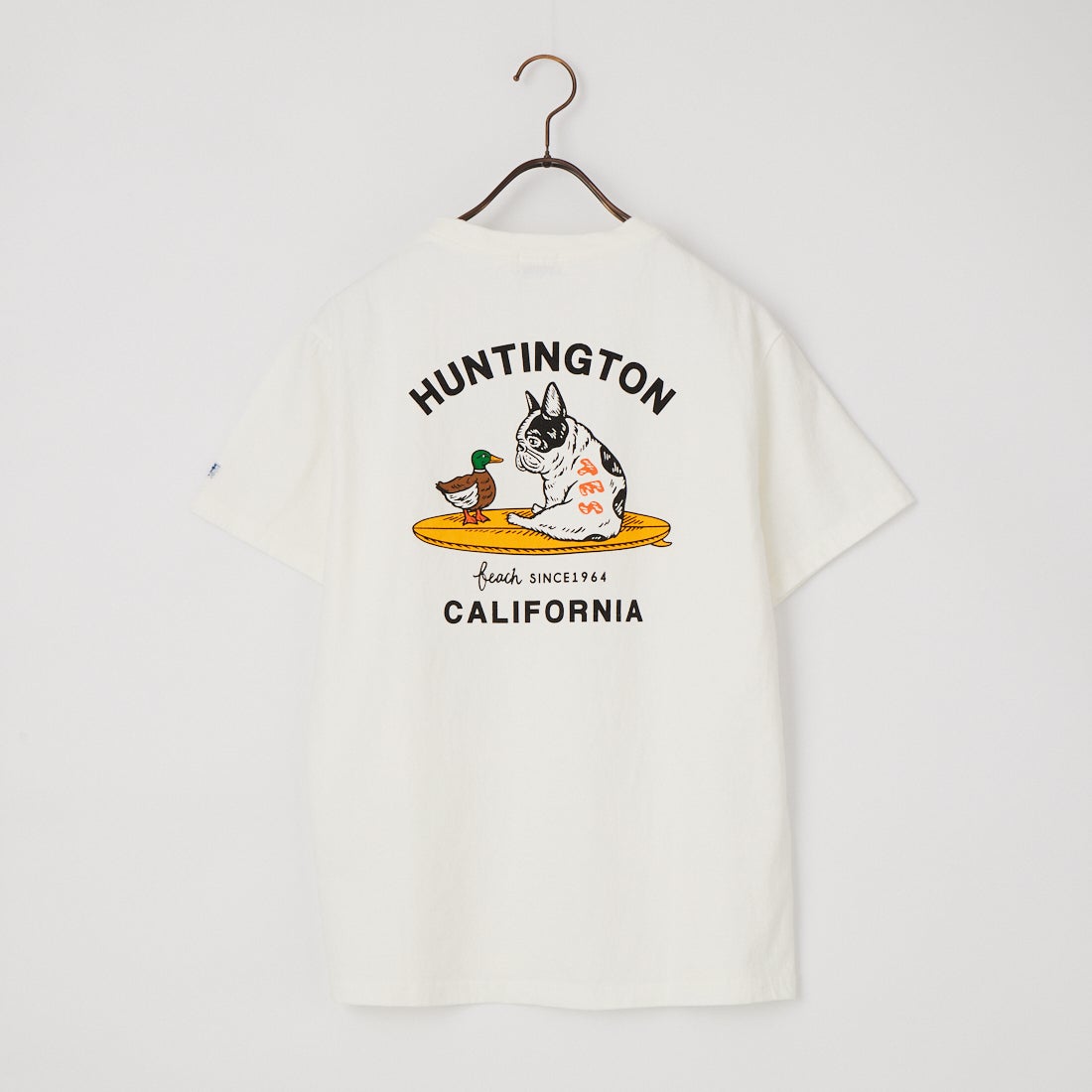 The Endless Summer [エンドレスサマー] 別注 BUHI HUNTINGTON バックプリントTシャツ [FH-26574502-JF] WHITE