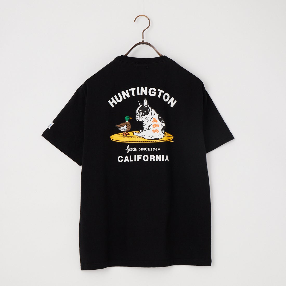 The Endless Summer [エンドレスサマー] 別注 BUHI HUNTINGTON バックプリントTシャツ [FH-26574502-JF] BLACK