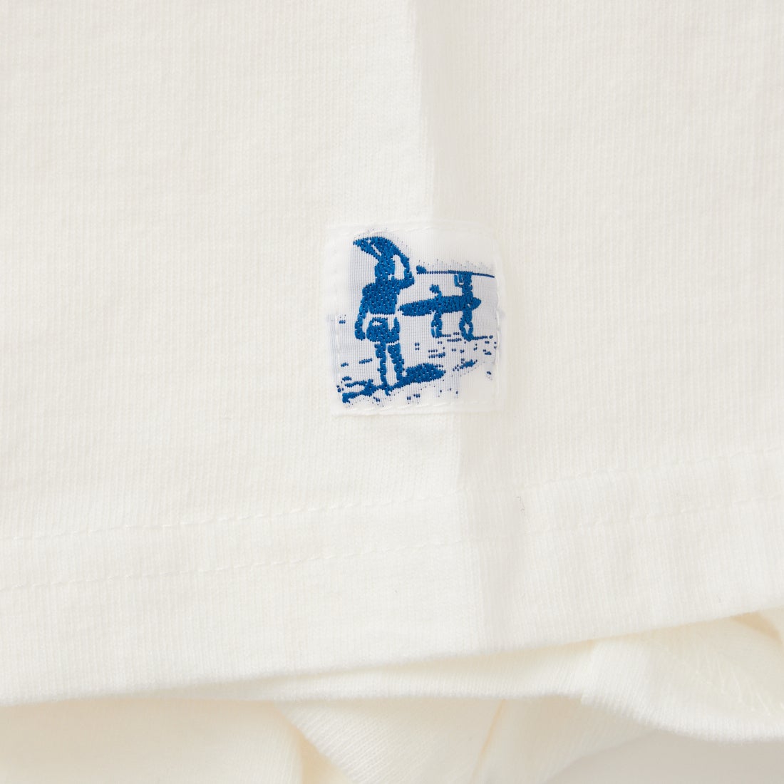 The Endless Summer [エンドレスサマー] 別注 BUHI HUNTINGTON バックプリントTシャツ [FH-26574502-JF] WHITE