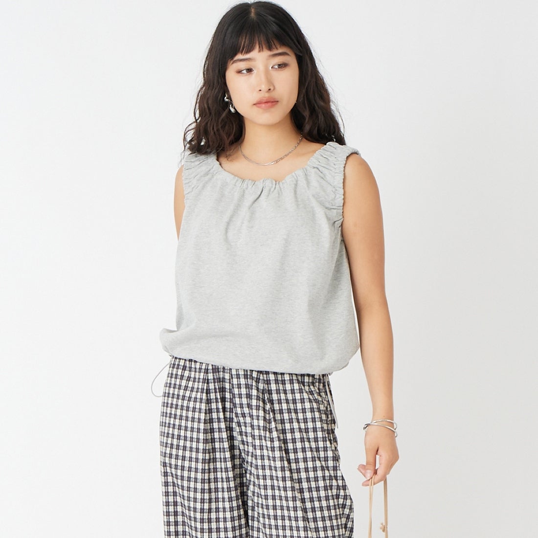 GRY&&モデル身長：162cm 着用サイズ：F&&