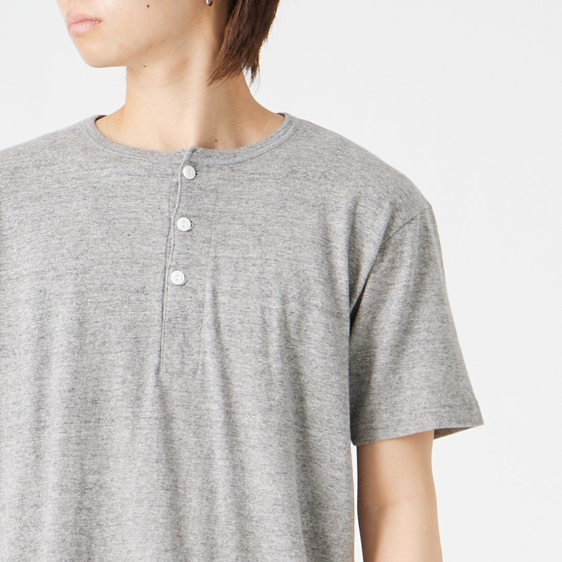 Health knit [ヘルスニット] トンプキンス ヘンリーネックショートスリーブTシャツ [212] H.GRAY &&モデル身長：177cm 着用サイズ：M&&