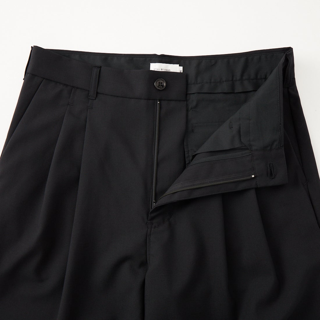 STILL BY HAND [スティルバイハンド] サマーウールショーツ [PT10262] BLACK
