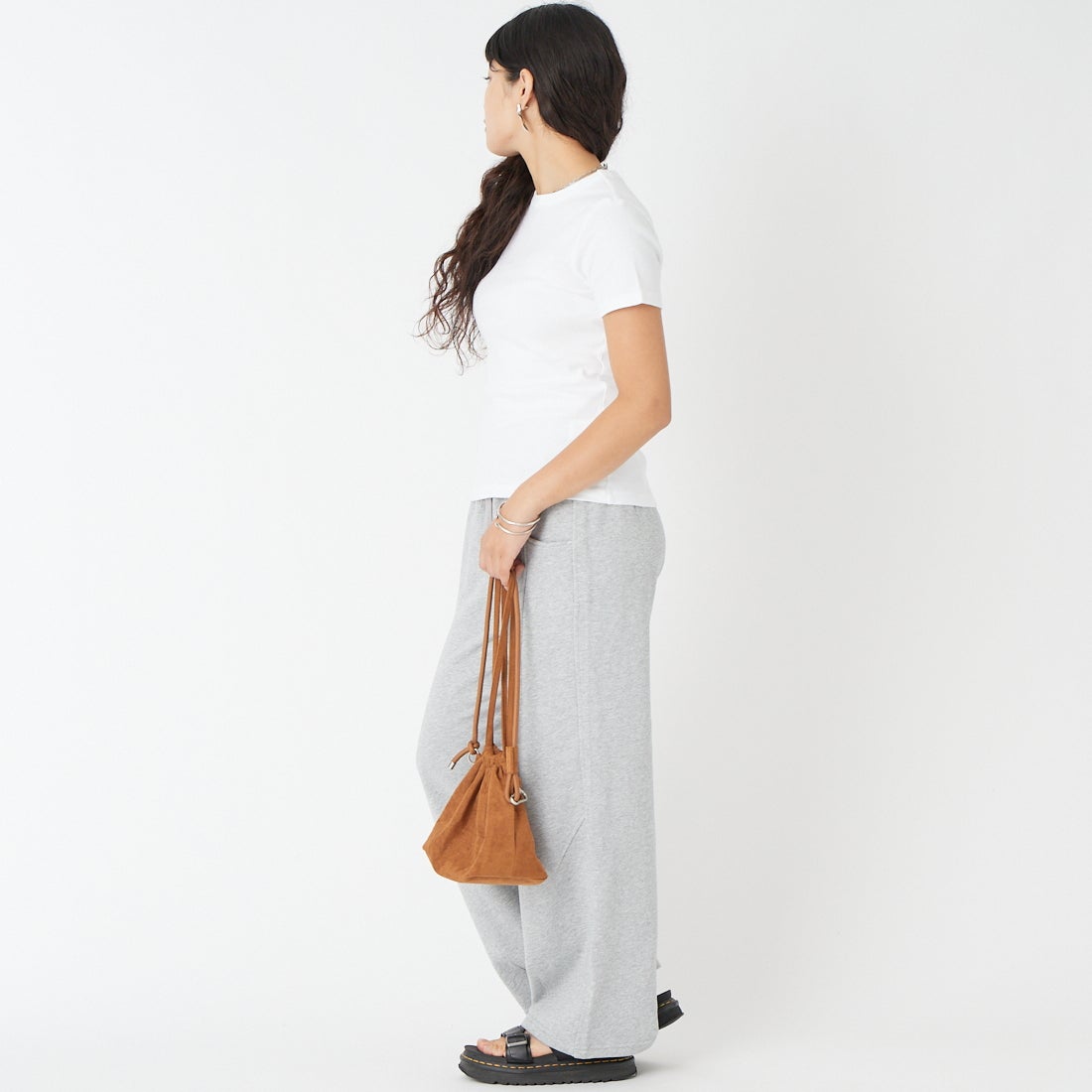 Oblada [オブラダ] パック半袖Tシャツ [M2610CU10] WHT/BLK &&モデル身長：162cm 着用サイズ：F&&