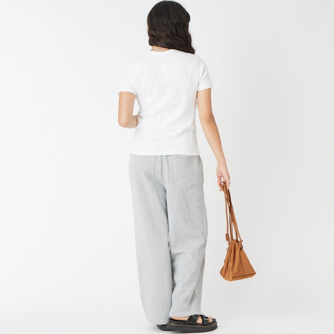 Oblada [オブラダ] パック半袖Tシャツ [M2610CU10] WHT/BLK &&モデル身長：162cm 着用サイズ：F&&
