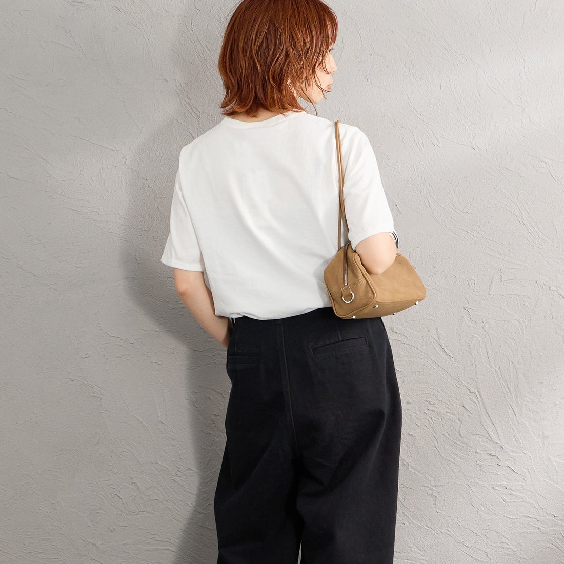 THE SHINZONE [ザ シンゾーン] SLADOLED PARLOR Tシャツ [26MMSCU06] 01 WHITE &&モデル身長：158cm 着用サイズ：F0&&