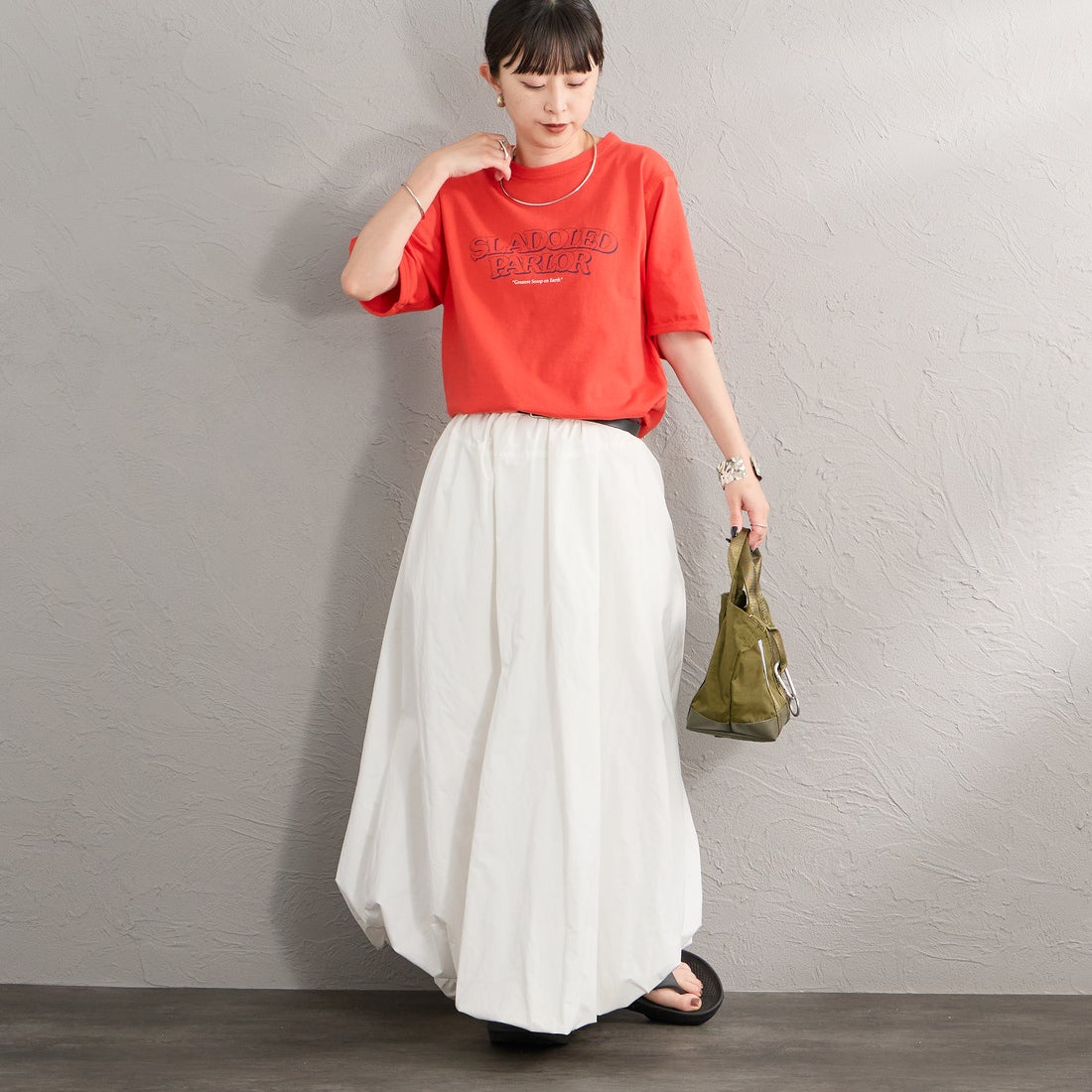 THE SHINZONE [ザ シンゾーン] SLADOLED PARLOR Tシャツ [26MMSCU06] 34 ORANGE &&モデル身長：150cm 着用サイズ：F0&&