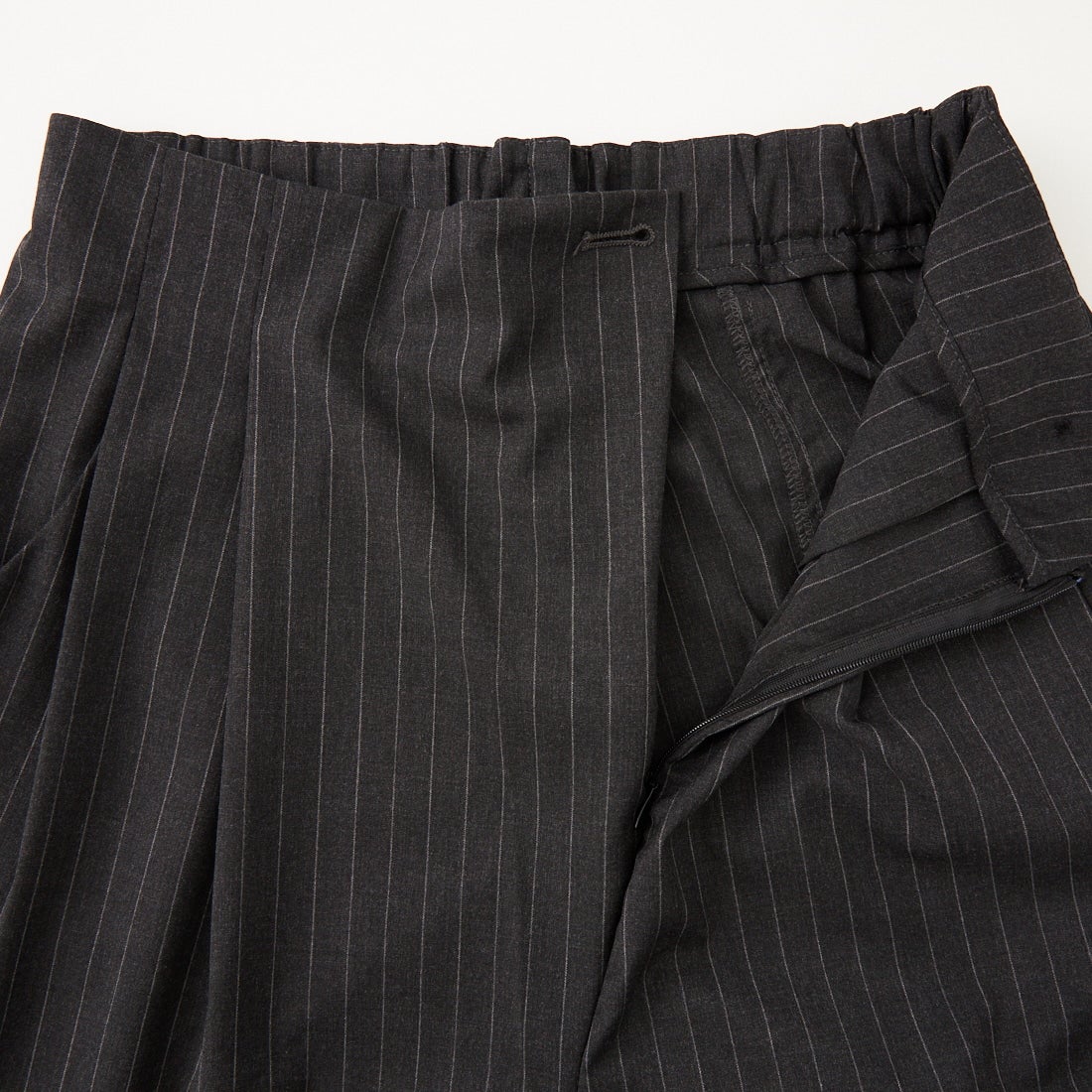 WILLFULLY [ウィルフリー] ラップタックストライプパンツ [2611-PT-09] BLACK