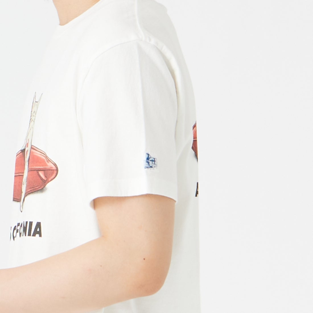 The Endless Summer [エンドレスサマー] BUHI サーファーTシャツ [FH-26574345] 07 WHITE &&モデル身長：177cm 着用サイズ：M&&