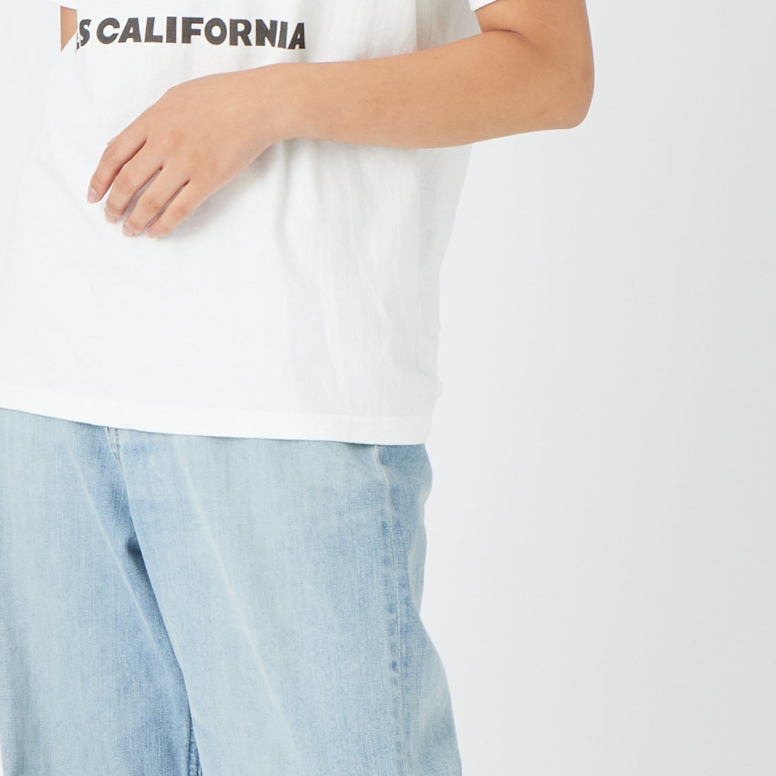 The Endless Summer [エンドレスサマー] BUHI サーファーTシャツ [FH-26574345] 07 WHITE &&モデル身長：162cm 着用サイズ：S&&