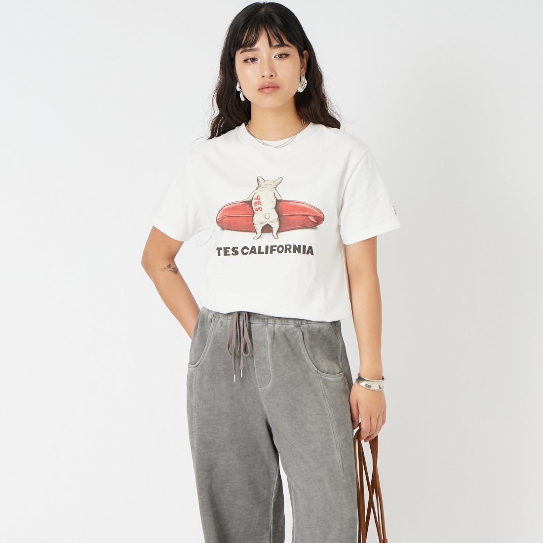 The Endless Summer [エンドレスサマー] BUHI サーファーTシャツ [FH-26574345] 07 WHITE &&モデル身長：162cm 着用サイズ：S&&