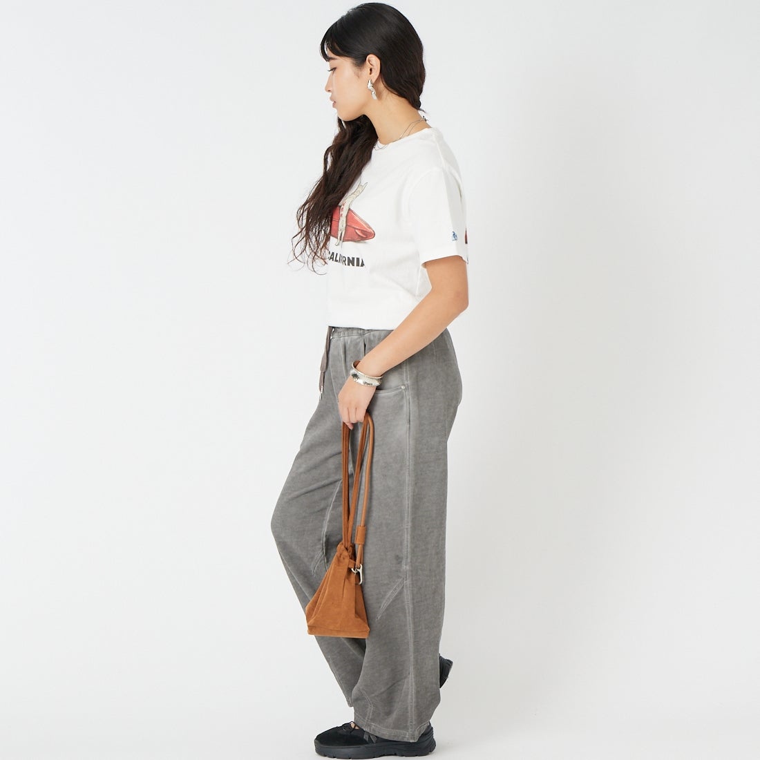 The Endless Summer [エンドレスサマー] BUHI サーファーTシャツ [FH-26574345] 07 WHITE &&モデル身長：162cm 着用サイズ：S&&