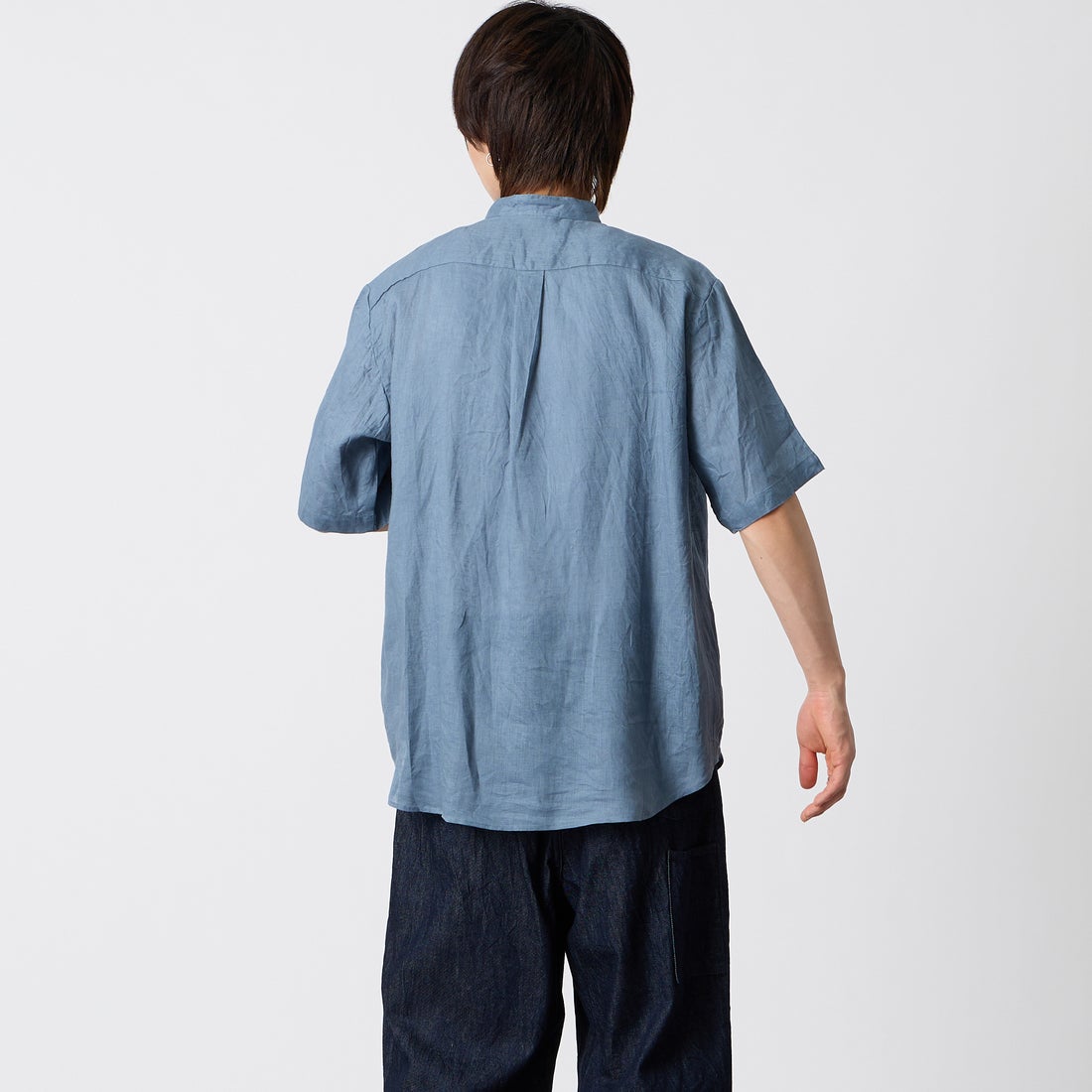 MANUAL ALPHABET [マニュアルアルファベット] 麻キャンバス ルーズフィットバンドカラーシャツ [MA-S-835] BLUE &&モデル身長：177cm 着用サイズ：2&&